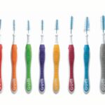 Cepillo interdental ergonómico