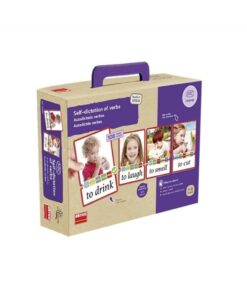 la caja con asa del Autodictado de verbos, con fotos de niños haciendo acciones Caja con asa del Autodictado de verbos de Akros con fotografías de niños realizando distintas acciones